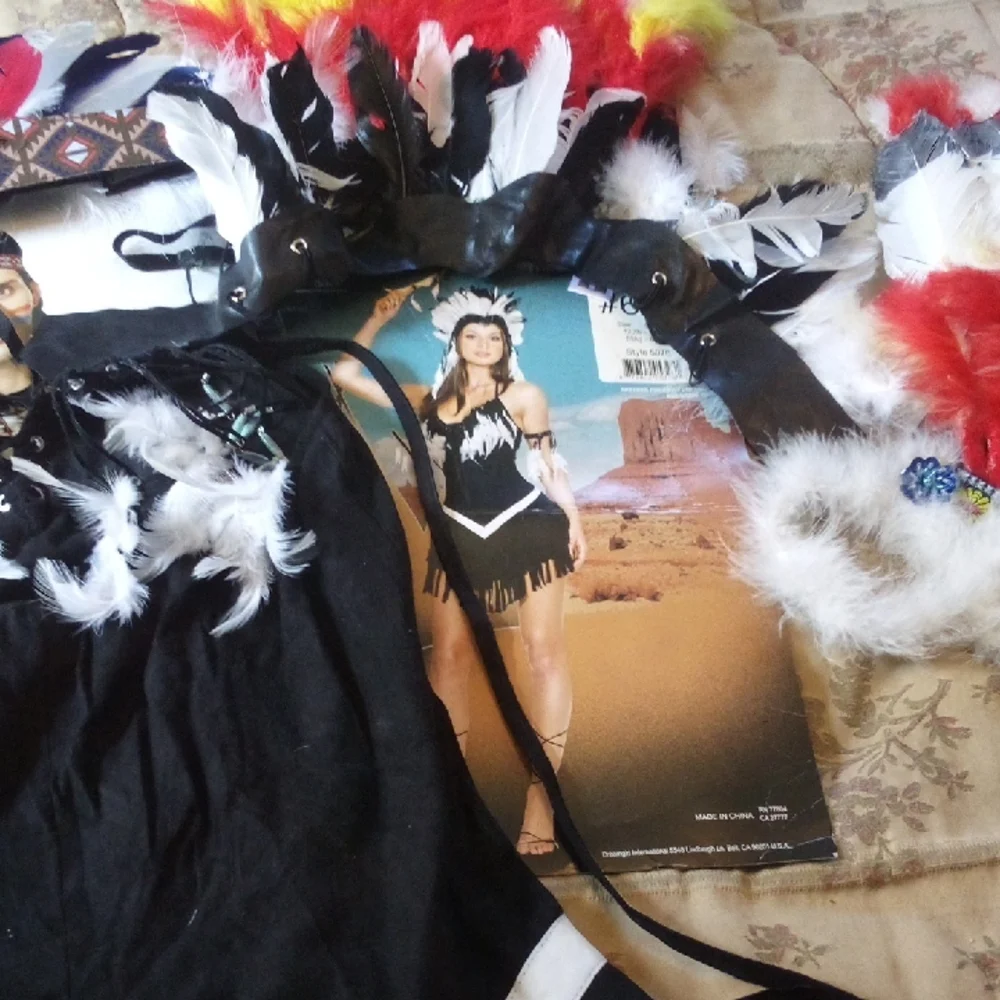 American Indian Costume -  Extra, &  Cool Headresses Short Fringed Black Dress - Picture 4 of 11